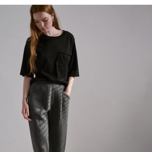 NWOT Lunya Pocket Tee - Picture 3 of 5